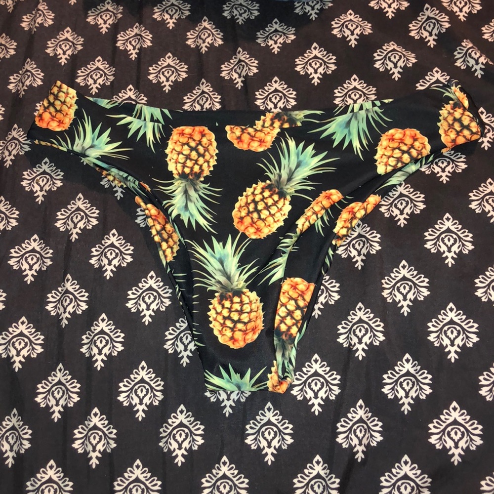 Bathing suit bottoms